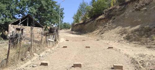 Նոյեմբերյան քաղաքի 26 Կոմիսարների փողոցի ճանապարհի մի հատվածն արդեն բարեկարգ է, խնամված և հարմար բնակիչների համար