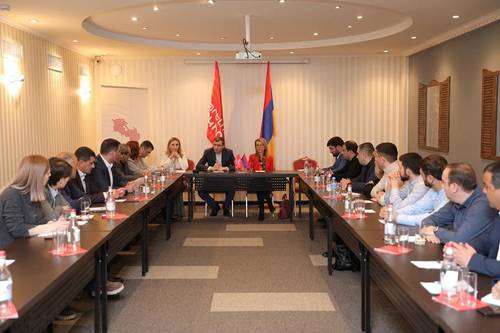 Տեղի է ունեցել «Ապրելու երկիր» կուսակցության անդամների, համայնքային կառույցների ղեկավարների և համակիրների կազմով հանդիպում