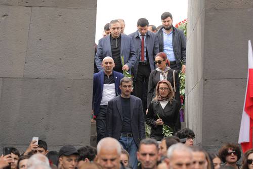 «Ապրելու երկիր» կուսակցության անդամներն այցելել են Ծիծեռնակաբերդ